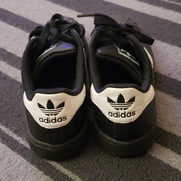 Adidas running shoes - Picture 2 of 2